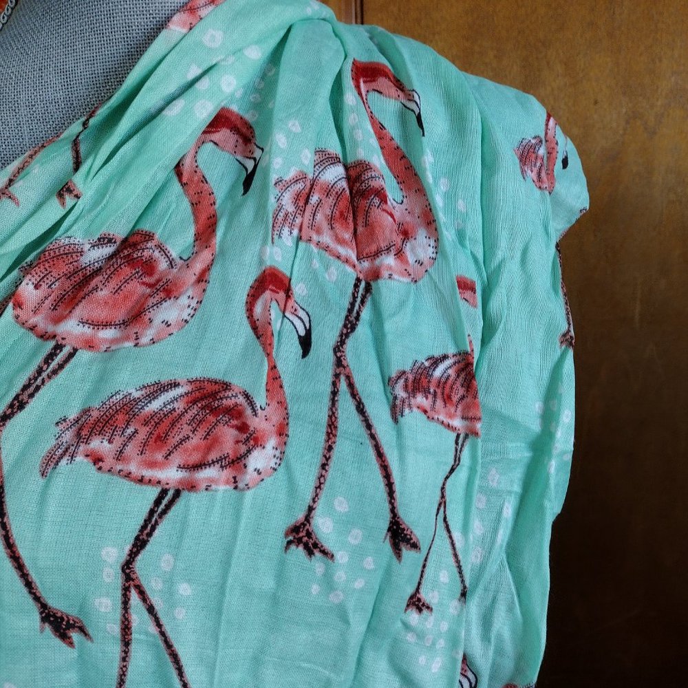 29 Palms Women's Flamingo Pattern 100% Rayon Scarf New - Picture 3 of 4